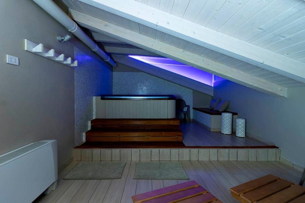 Hotel Fiamma Cesenatico Exteriör bild